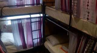 Гостиница Hostel Tepliy Краснодар Спальное место на двухъярусной кровати в общем номере для женщин-2